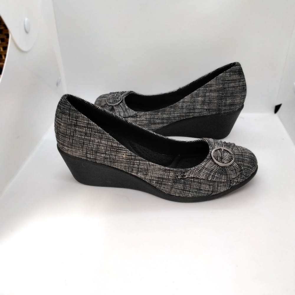 DexFlex Comfort Women's Black Tweed Comfort Shoes with Wedge Heel 9M